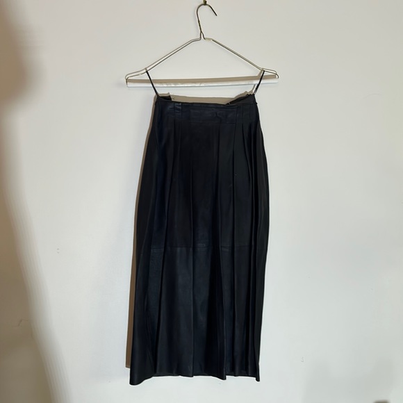 Long Black Leather Skirt by Valentino - Picture 1 of 8